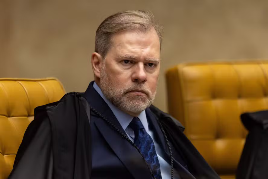 Toffoli diz a Fachin que vai permanecer como relator do caso Master